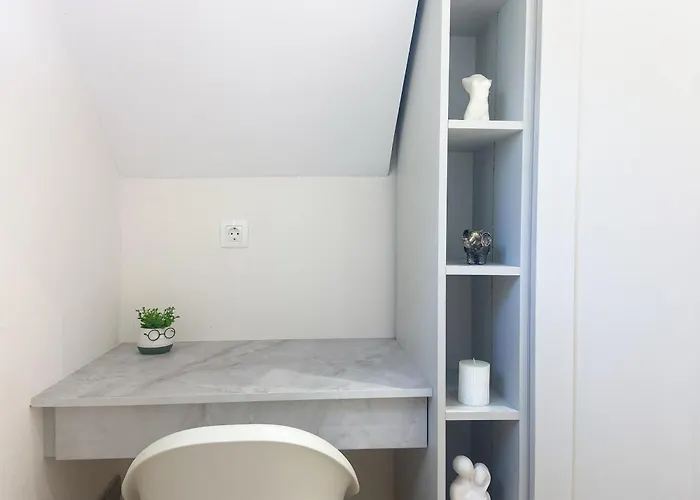 Nonna's Hill * Kassiopi