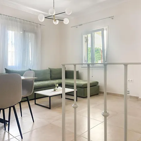 Nonna's Hill Kassiopi