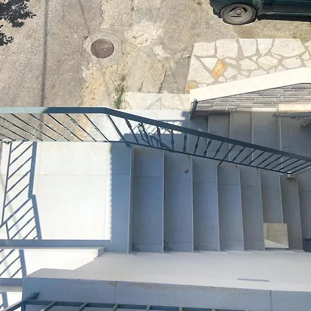 Nonna's Hill Holiday home *