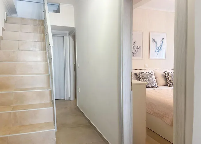 Nonna's Hill Kassiopi